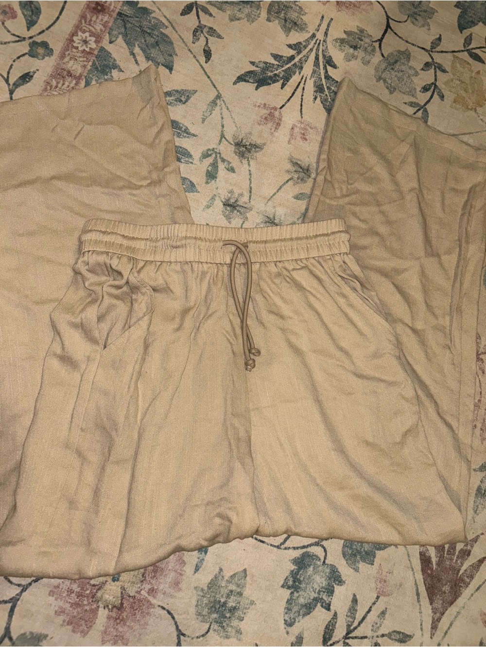 Wide Leg Drawstring Pants - Picture 2 of 2
